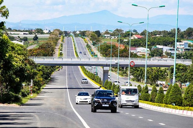 Lâm Đồng xin chuyển đổi hơn 186ha rừng làm cao tốc Tân Phú - Bảo Lộc.