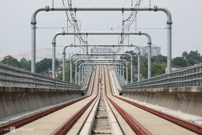 Đoạn đường ray trên cao từ ga Suối Tiên đến Bình Thái, tháng 9/2022. Ảnh: Quỳnh Trần