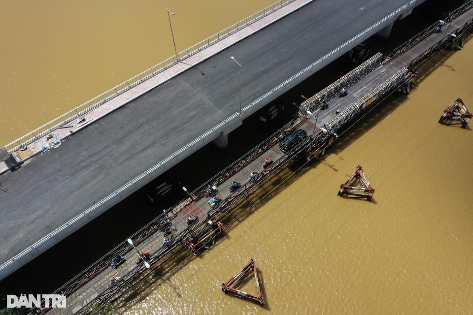 Người dân bật khóc khi cầu Long Kiểng xây dựng gần 23 năm sắp thông xe - 11