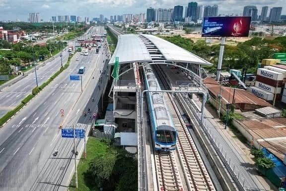 Metro số 1 vận hành: Động lực mới cho bất động sản khu vực 