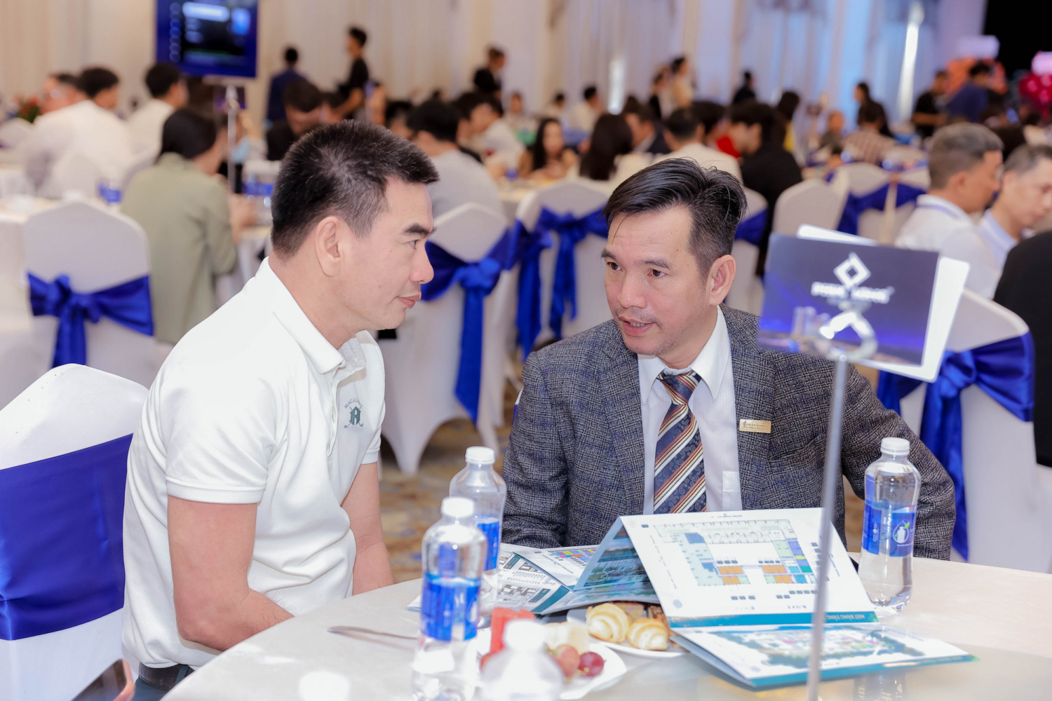 Công Ty Cổ Phần Dịch Vụ Bất động Sản Phát Hưng